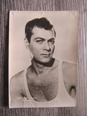 TONY CURTIS.....vanhempi fanikortti. United Artists.