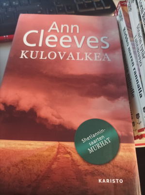Ann Cleeves Kulovalkea