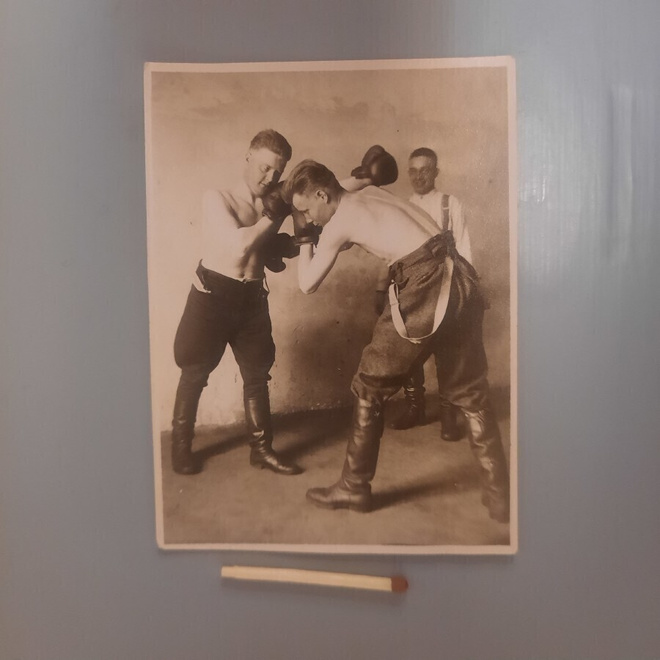 valok suom. sotilaat nyrkkeilevät, * ei TV