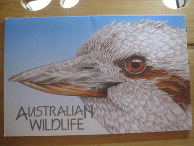 Australian villieläimet kansiossa 5 eril merkkiä (**)
