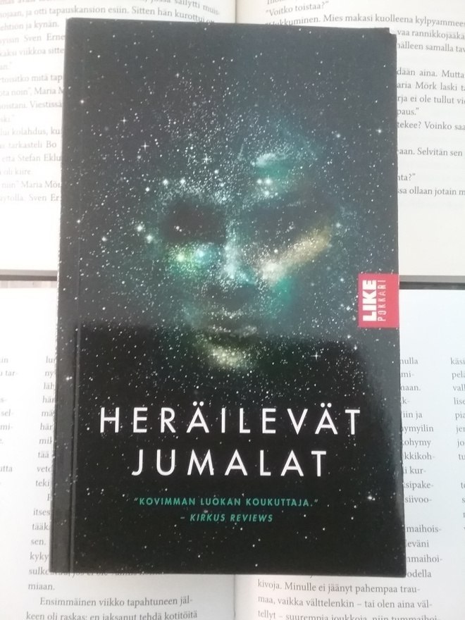 Sylvain Neuvel - Heräilevät jumalat (pokkari)