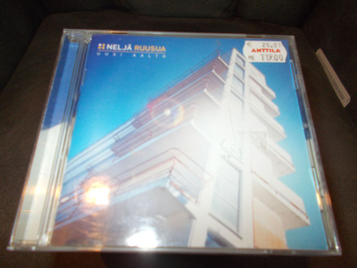 CD NELJÄ RUUSUA ** UUSI AALTO **