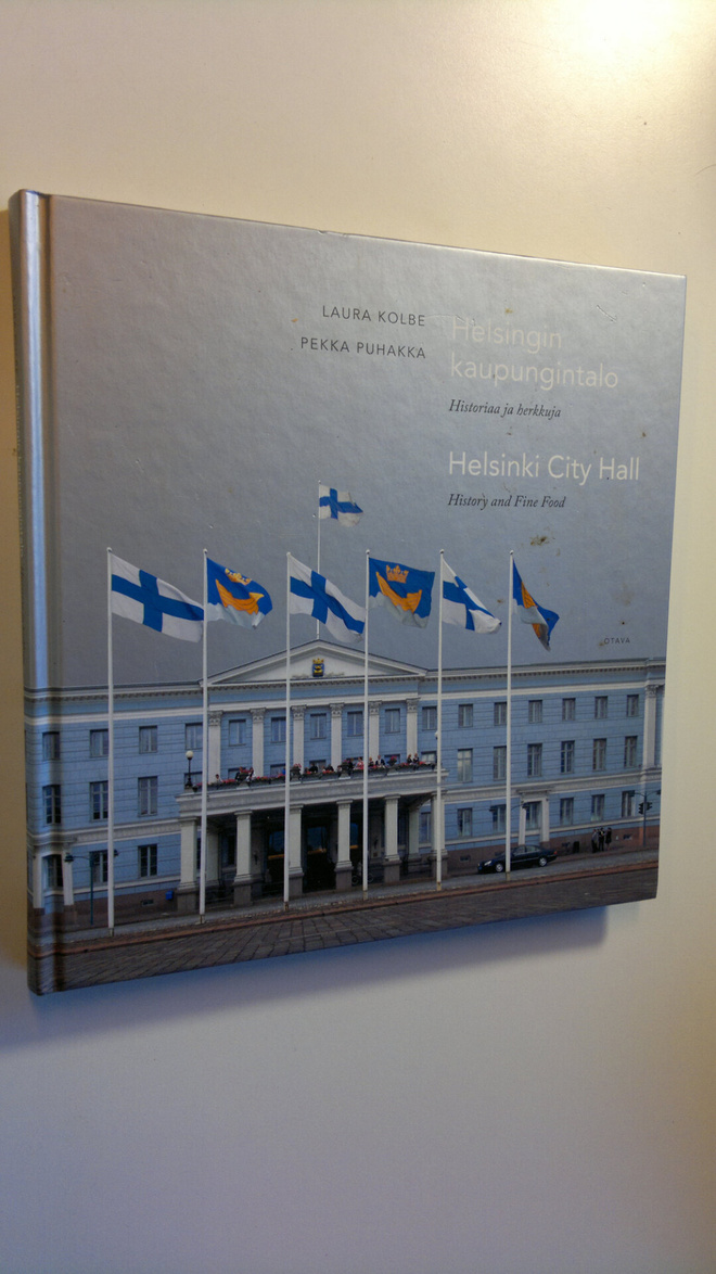 Laura Kolbe : Helsingin kaupungintalo : historiaa ja herk...