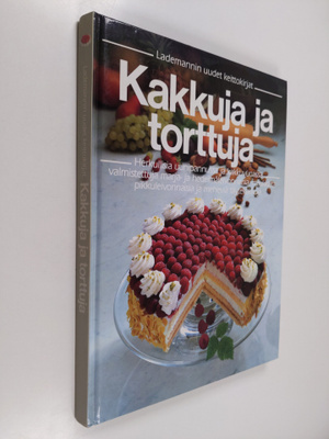 Kakkuja ja torttuja : herkullisia uunipannussa ja kakkuvu...
