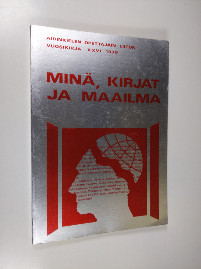 Urho (suunnittelijat) Johansson : Minä, kirjat ja maailma...