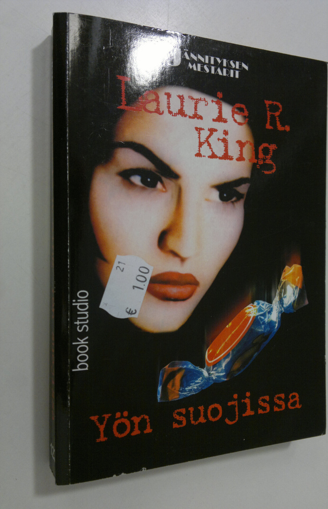 Laurie R. King : Yön suojissa