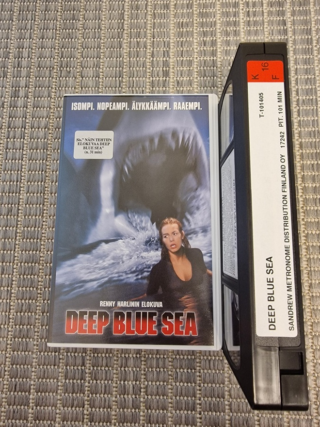 Deep Blue Sea (Renny Harlin) VHS