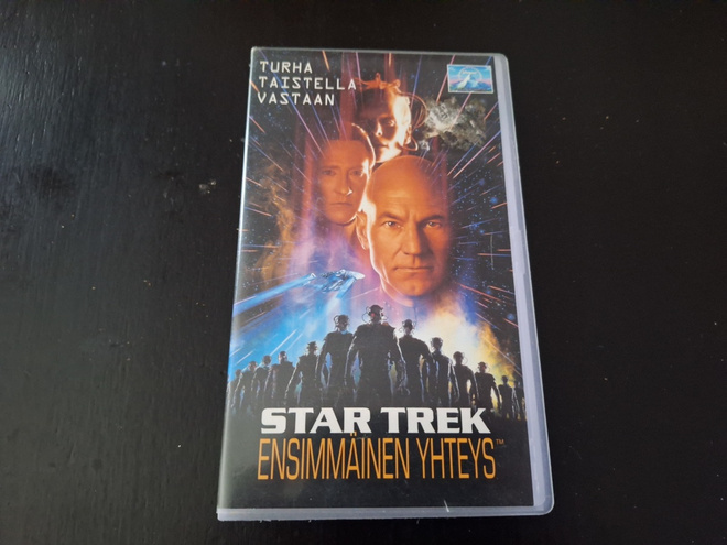 STAR TREK - ENSIMMÄINEN YHTEYS VHS Kasetti