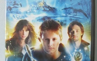 Pimeä nousee dvd