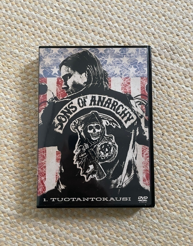 Sons of anarchy 1. Tuotantokausi