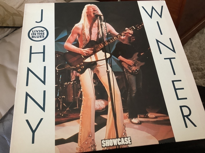 JOHNNY WINTER / LIVIN’ IN THE BLUES vinyl.