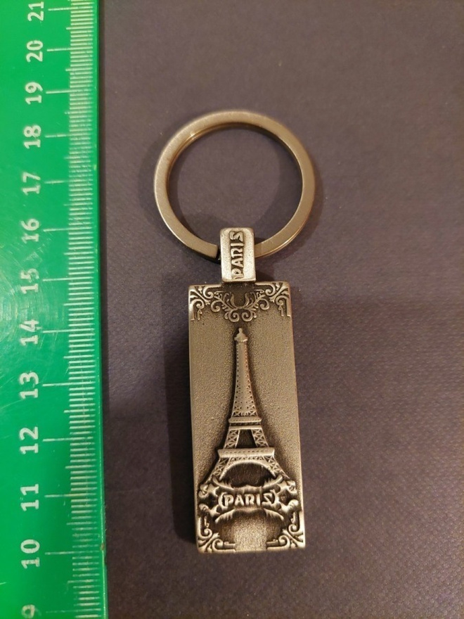 Matkamuisto avaimenperä PARIS RANSKA
