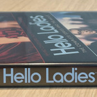 Hello Ladies (3DVD) koko TV-sarja + elokuva (UUSI) - pikkukuva 3