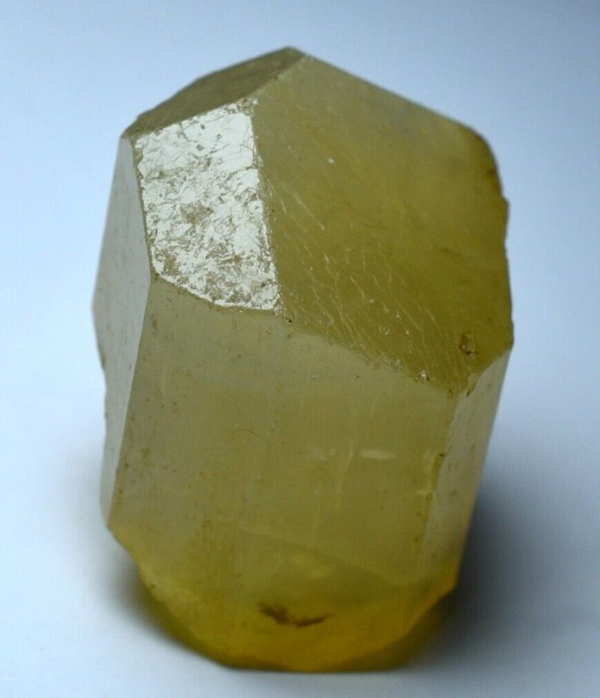 Terminoitunut skapoliitti kide 68.68 ct / 27.5 mm Badakhsan