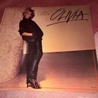 Hyväkuntoinen Olivia Newton-Johnin LP Totally - pikkukuva 1