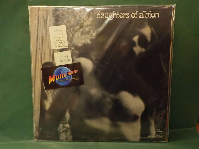 DAUGHTERS OF ALBION - S/T EX+/EX U.S -68 LP