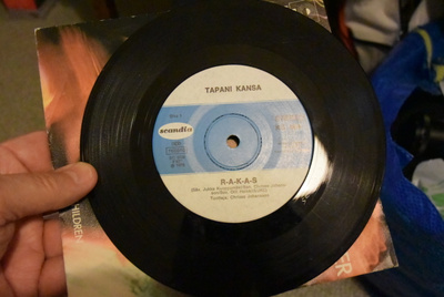 Tapani Kansa single
