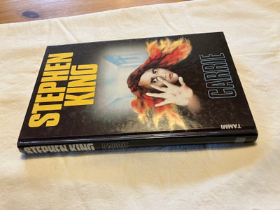 STEPHEN KING CARRIE HYVÄ
