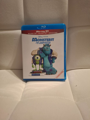 Monsterit Yliopisto Bluray
