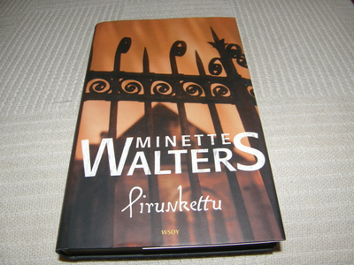 Minette Walters Pirunkettu -sid