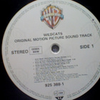 WILDCATS :: ORIGINAL FILM SOUND TRACK :: VINYYLI LP 1985 - pikkukuva 3