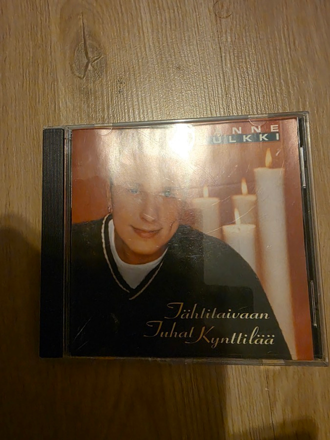 Janne Tulkki - Tähtitaivaan tuhat kynttilää