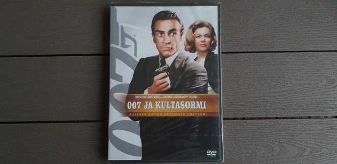 DVD: 007 Ja Kultasormi - Ultimate Edition 2xDVD (1964) UUSI