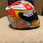 2021 Sergio Perez Red Bull Racing 1:2 Mini Helmet - pikkukuva 3