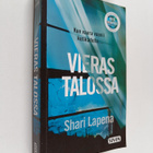 Shari Lapena : Vieras talossa - pikkukuva 1