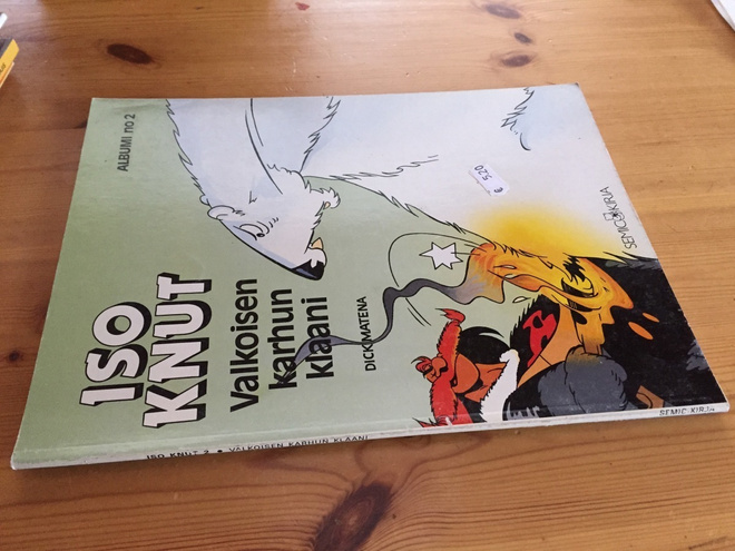 ISO KNUT 2 VALKOISEN KARHUN KLAANI HYVÄ