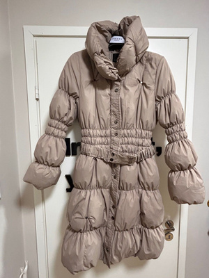 VERO MODA NAISTEN PITKÄ TOPPATAKKI KOKO L *UUDENVEROINEN*