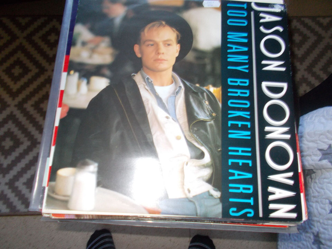 12" VINYYLI MAXI SINKKU JASON DONOVAN ** TOO MANY BROKEN HEA