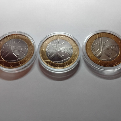 Suomi 5 euro 2003 unc jääkiekon MM-kisat yht. 3 kpl