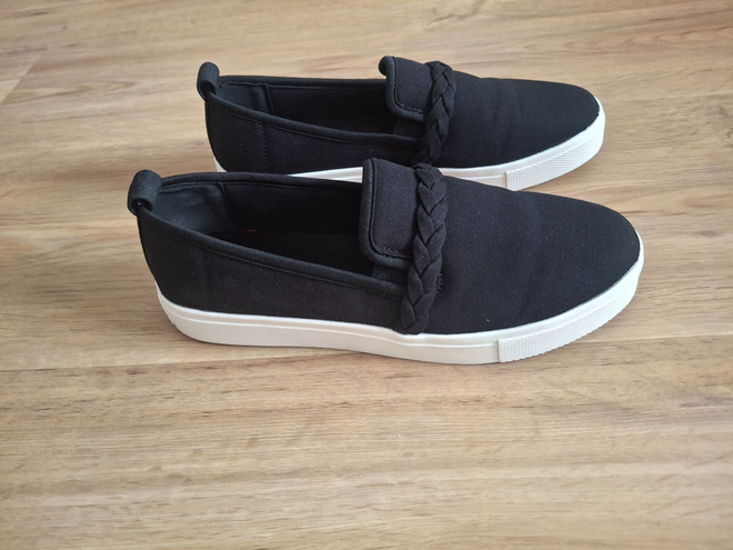 Loaferit, 38