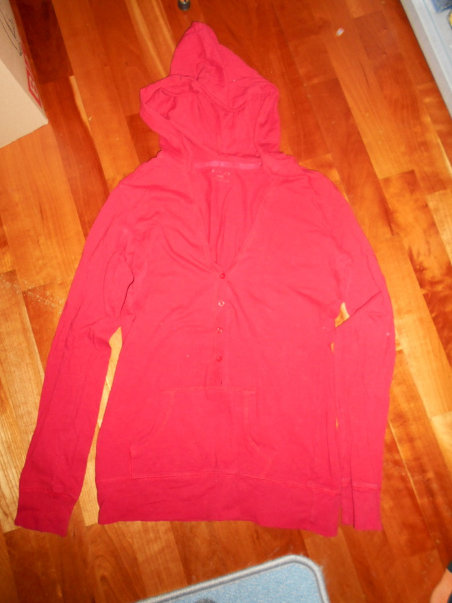 Hupullinen trikoopaita, koko S  (#2899)