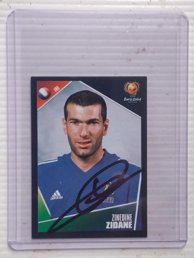 Zinedine Zidane Ranska signed