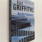 Elly Griffiths : Risteyskohdat - pikkukuva 1