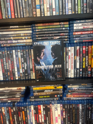 Demolition man (1993) Sylvester Stallone