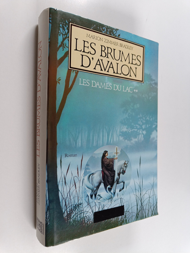 Marion Zimmer Bradley ym. : Les brumes d'Avalon : roman