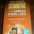 Satavuotias, joka karkasi ikkunasta BON - pikkukuva 1