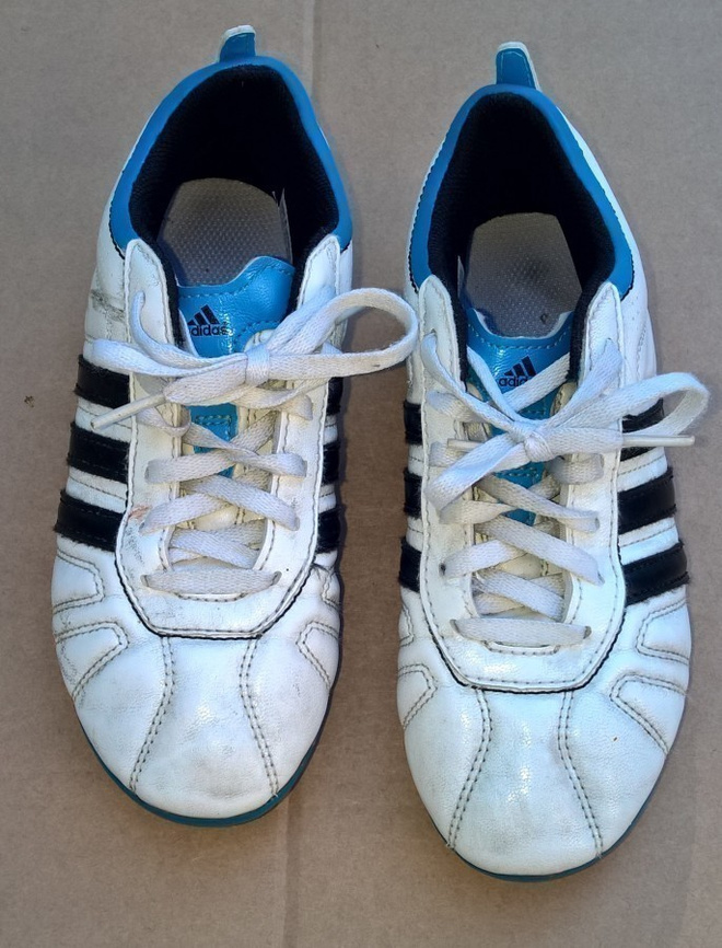 ADIDAS NAPPULA KENGÄT KOKO 33 NAPPULAKENGÄT