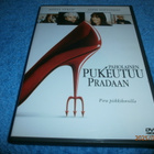 PAHOLAINEN PUKEUTUU PRADAAN - DVD - pikkukuva 1