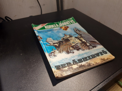 Viidakon Korkeajännitys 11/1976 Teräshirviö