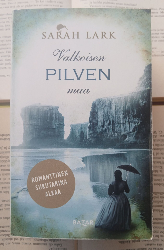Sarah Lark - Valkoisen pilven maa (pokkari)