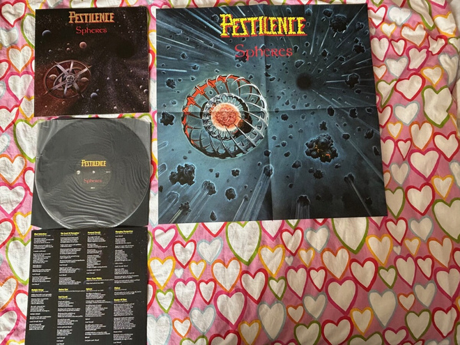 PESTILENCE:SPHERES LP & JULISTE HOLLANTI 17 *UUDENVEROINEN*