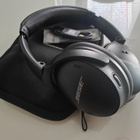 Hyväkuntoiset Bose QuietComfort SE -vastamelukuulokkeet - pikkukuva 1