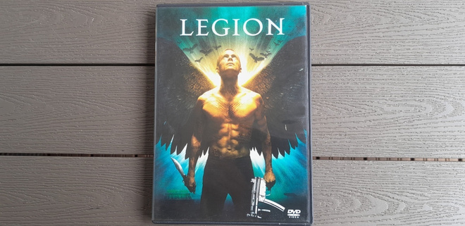 DVD: LEGION (Paul Bettany 2010)