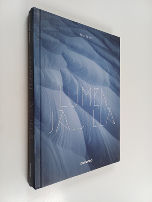 Heidi Kalmari : Lumen jäljillä