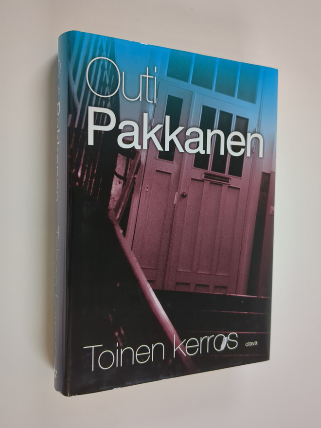 Outi Pakkanen : Toinen kerros