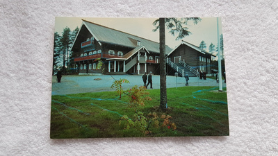 BOMBATALO Postikortti* 1981